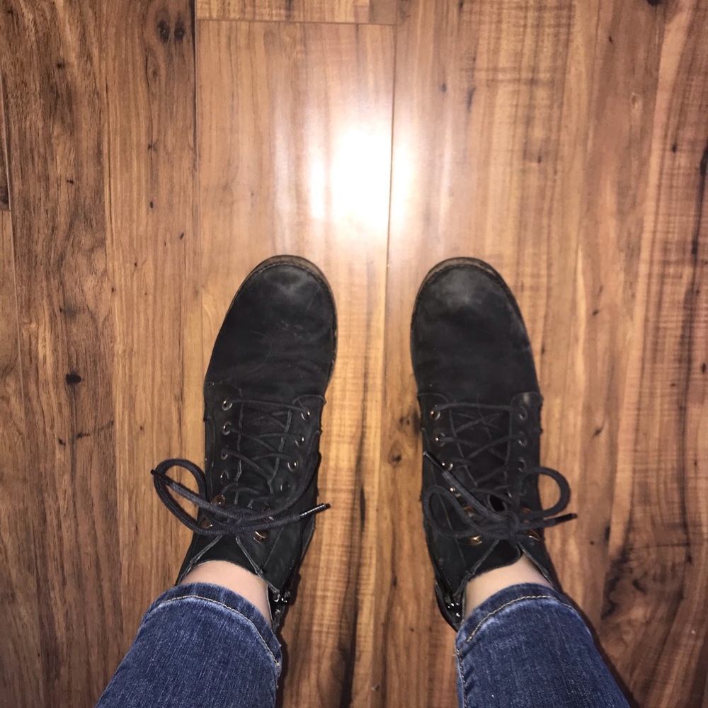 Ankle booties